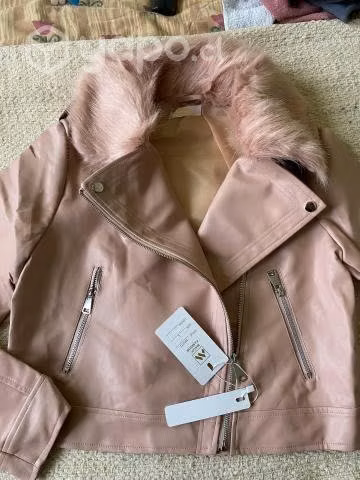 Jacket cuerina con cuello desmontable - Imagen 2