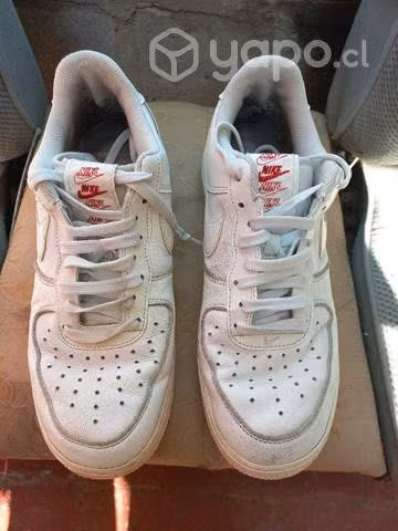 Zapatillas marca Nike modelo air force 1