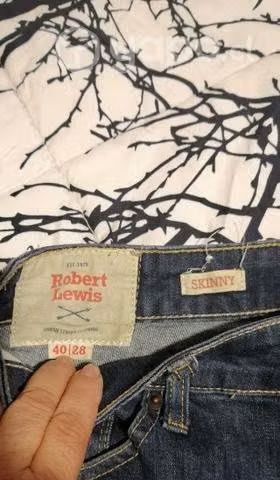 Jeans Robert Lewis, talla 40 - Imagen 3
