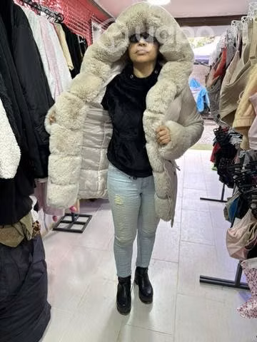 Chaqueta SHEIN talla ms valor 30 mil nueva