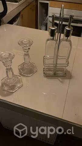 Candelabro y alcuza vidrio nuevos