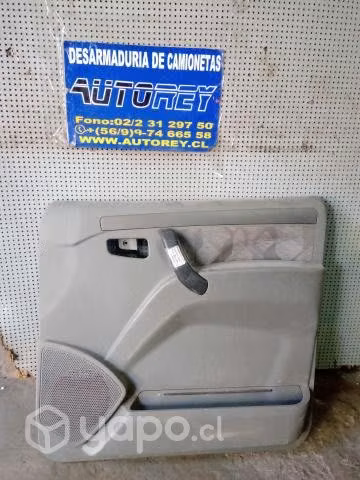 Tapiz puerta delantero derecho mahindra