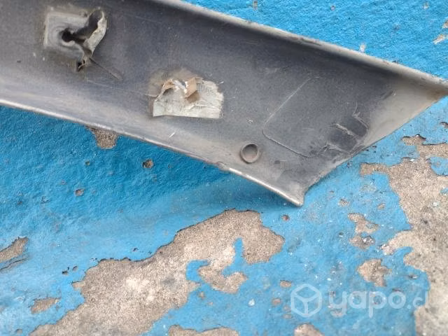 Moldura trasera der Chevrolet Corsa 2000-2008