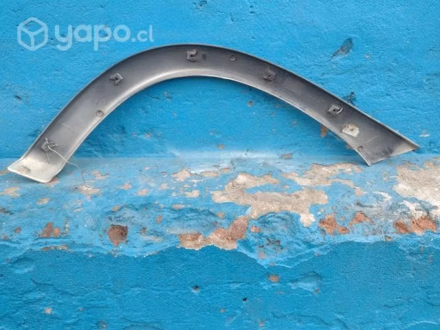 Moldura trasera der Chevrolet Corsa 2000-2008