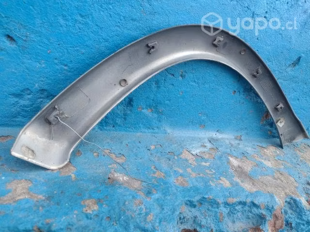 Moldura trasera der Chevrolet Corsa 2000-2008