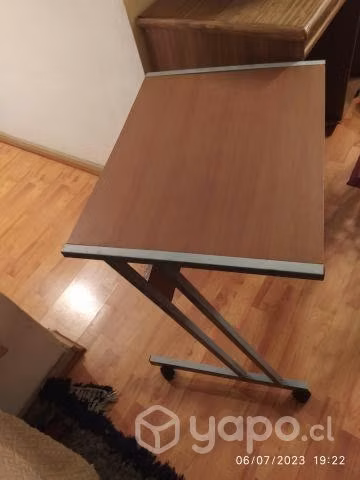 Escritorio mas mesa de apoyo
