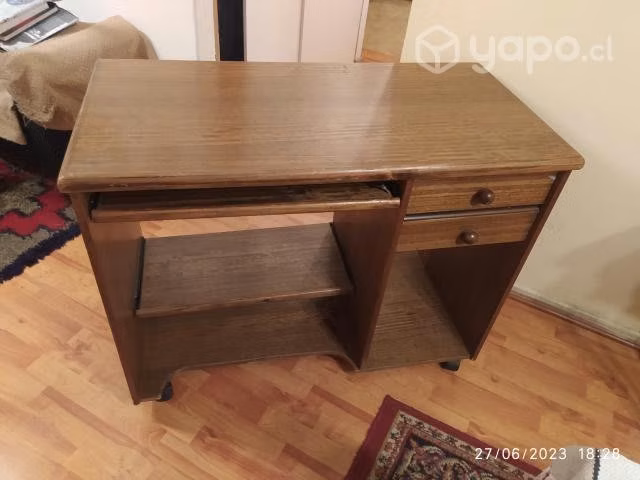 Escritorio mas mesa de apoyo