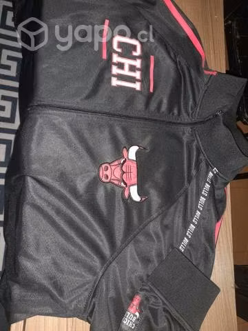 Poleron chicago bullz talla: L