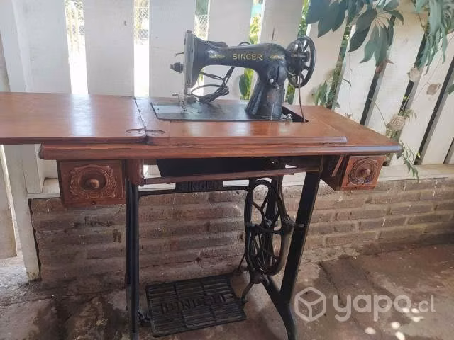 Máquina de coser antigua Singer