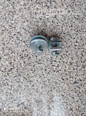 Pernos con tuerca y doble Golilla