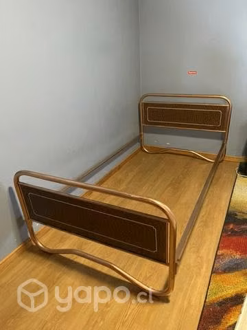 Cama antigua 1.5 plazas