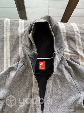 Poleron Nike Tech talla L - Imagen 4