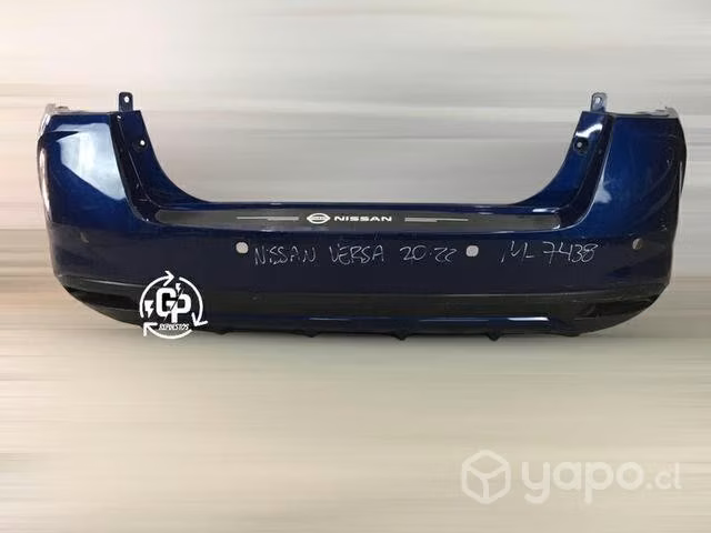Parachoque trasero Nissan versa 2020-2022