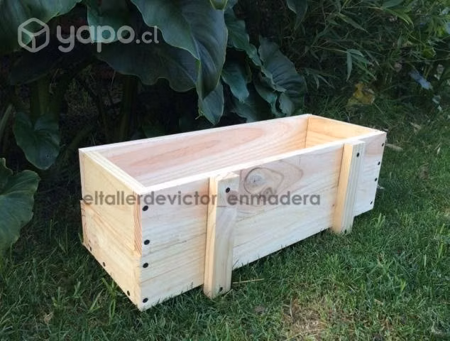 Jardinera o maceteros en madera