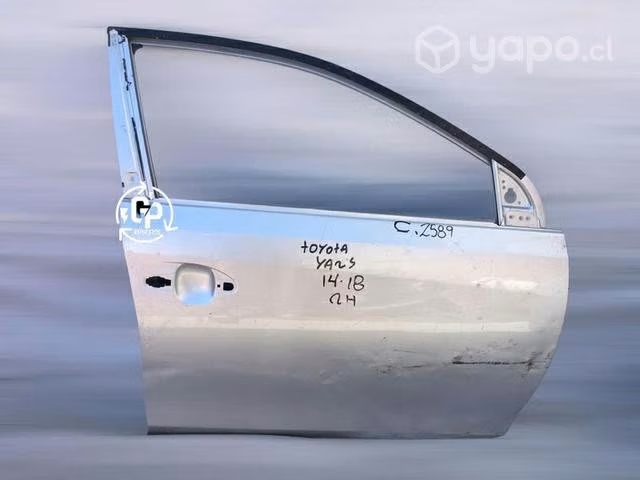 Puerta delantera RH Toyota Yaris 2014 2018