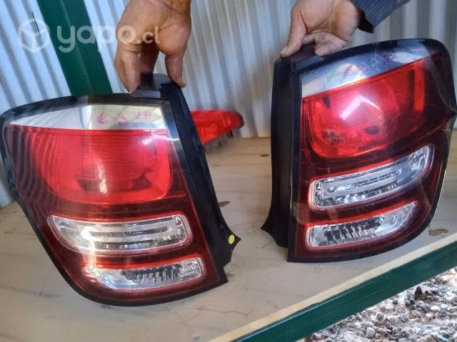 Foco trasero LH Y RH citroen c3 2014