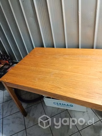 Mesa en buen estado - Imagen 5