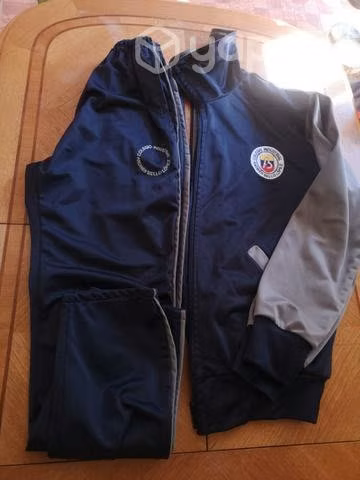 Buzo de colegio