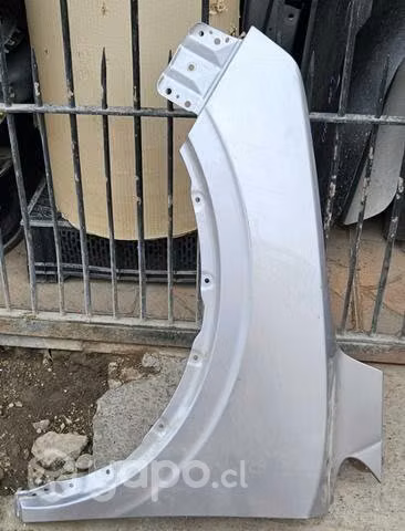 Tapabarro izquierdo Geely Coolray detalle - Imagen 1