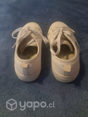 Zapatillas blancas - Imagen 4