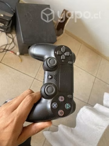 Playstation 4 1TB + 3 juegos + control