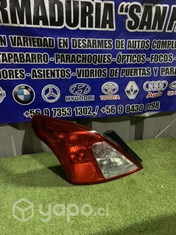 Foco izquierdo versa