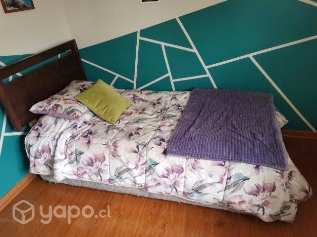 Cama plaza y media estilo americano. Usada