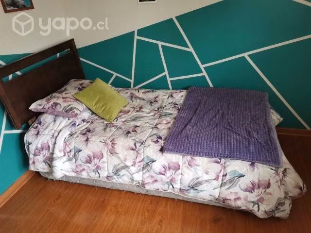 Cama plaza y media estilo americano. Usada
