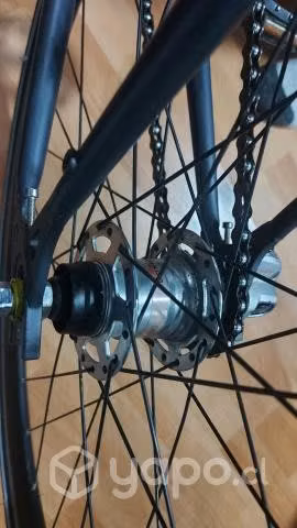 Bicicleta fixie pistera aro 28 marca yerka V2
