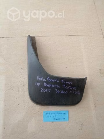 Bota barro trasero izquierdo Daihatsu Terios 2015