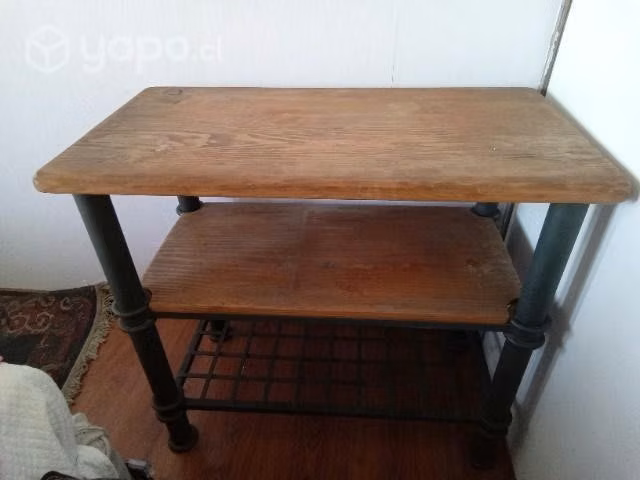 Mesa para televisor u otro uso.