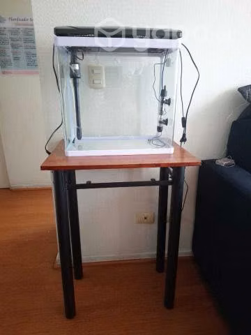 Pecera con mesa - Imagen 2