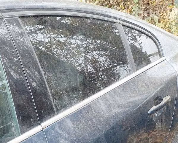Vidrio puerta trasera izquierdo volvo s60