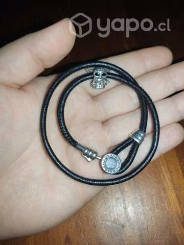Pulsera Pandora plata 925 y cuero mide 34 cm