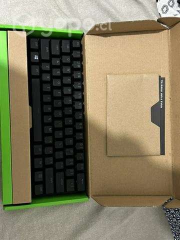 Monitor 144 hz HP, teclado razer gamer - Imagen 3