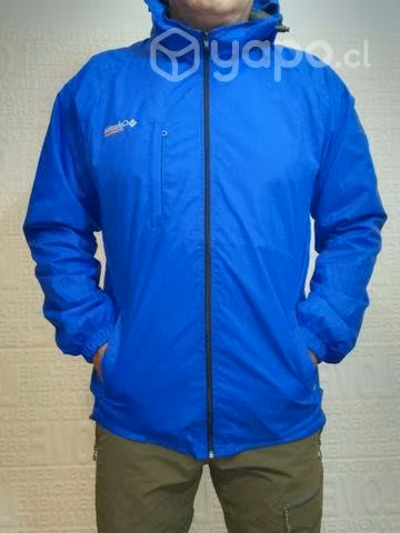 PARKAS, POLERONES y CORTAVIENTOS