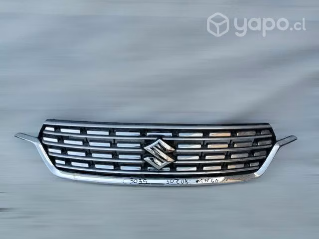 Máscara Suzuki Ertiga 2020 2023