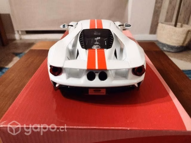 Auto A Escala 1:18 Gt Spirit Modelo Ford Gt