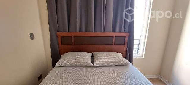 Cama con colchón Marca CIC