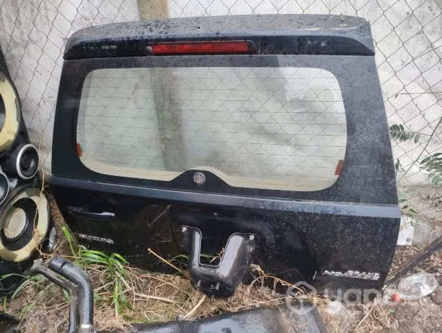 Maleta portalon Suzuki Grand Nomade 2.4 2016