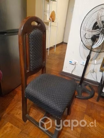 Sillas de madera y tela enchapada