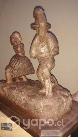 Cueca chilena realizada en madera / PIEZA ORIGINAL