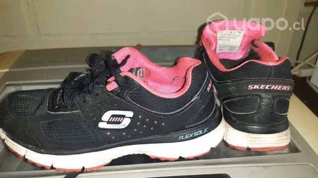 Zapatillas negras skeshers