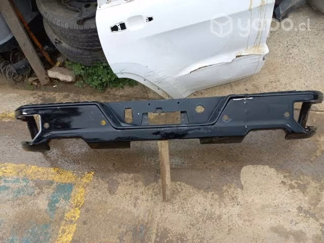 Parachoque trasero Chevrolet Silverado ORIGINAL
