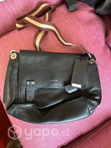 Cartera prune negra