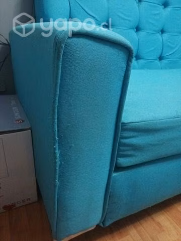 Sillón poco uso, dañado por gato