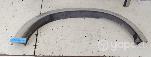Moldura Pasa Rueda Trasera Derecha (VLV058) Volvo