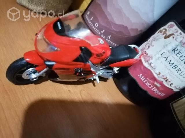 Crr 600 f4 maisto