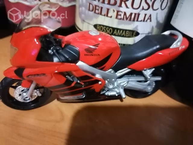 Crr 600 f4 maisto