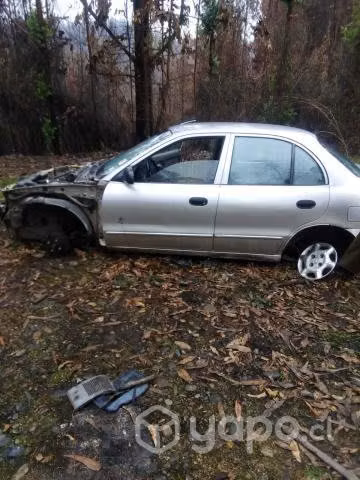 Hyundai accent 1999
